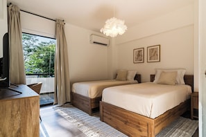 Bureau, espace de travail pour ordinateurs portables