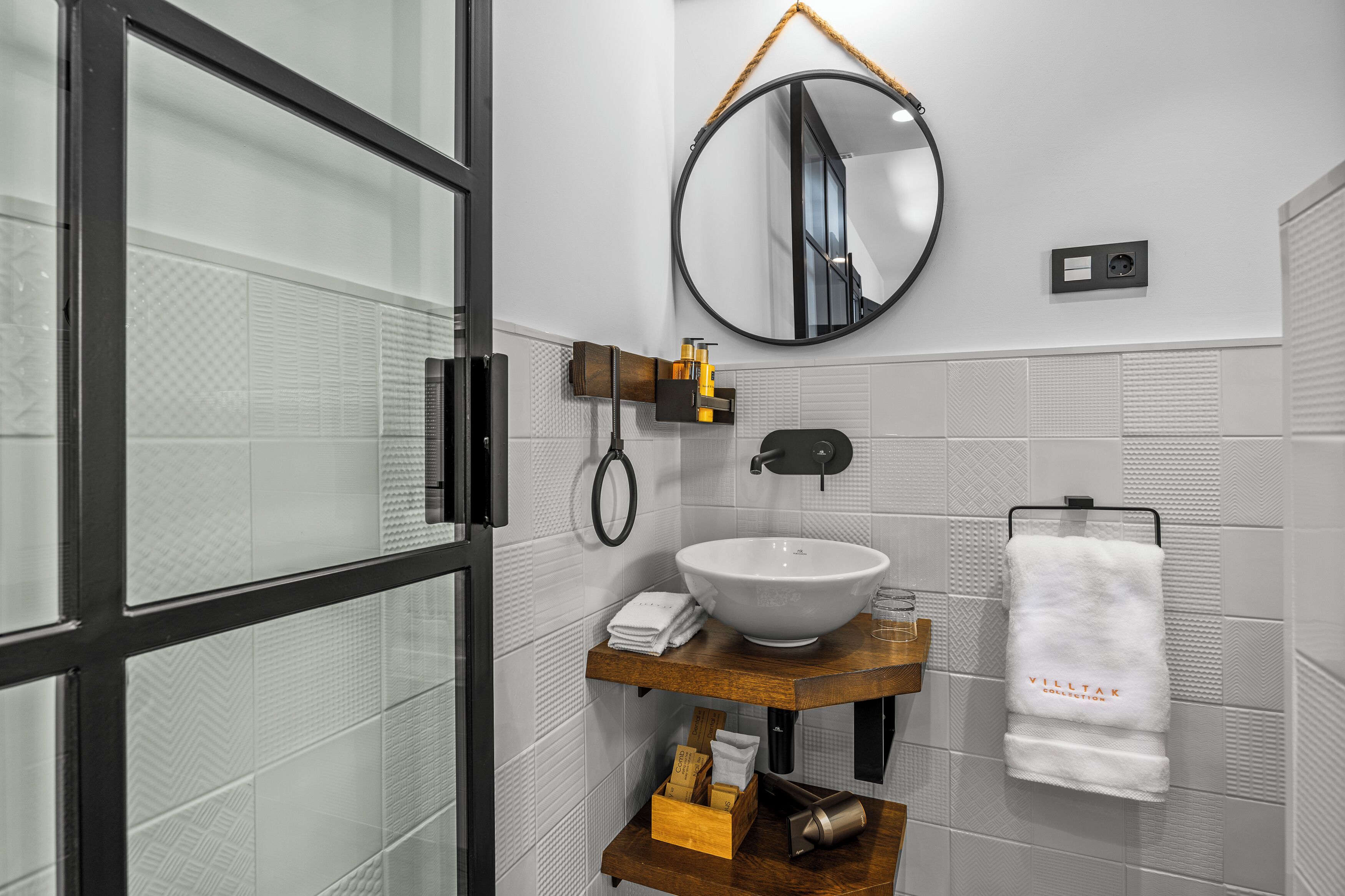 Photo - VILLTAK La Maison - Adults Recommended Only