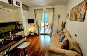 Living area - Cozy house in quiet and green area: your ideal retreat in Rome! (Roma)