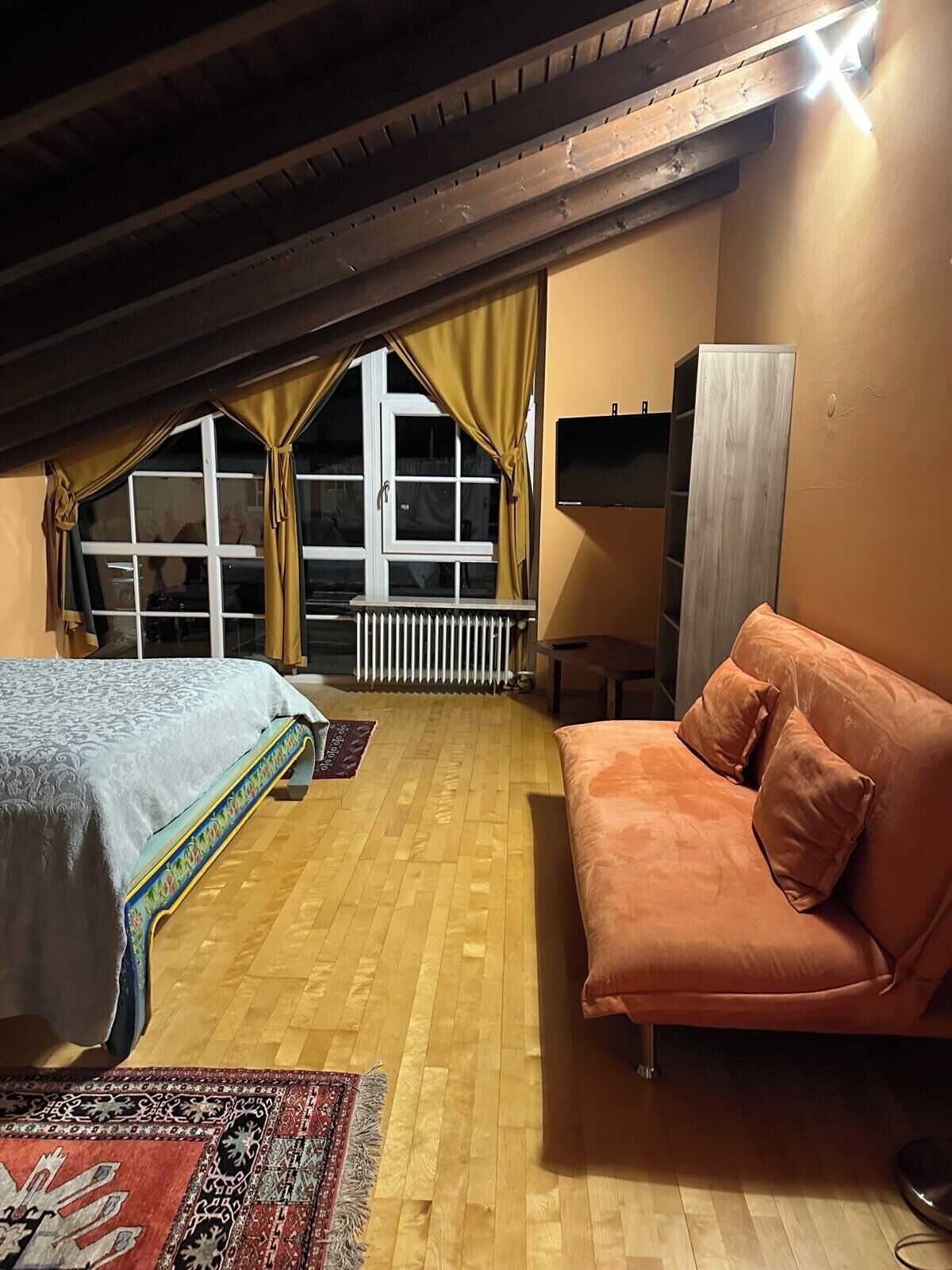 Habitación Deluxe doble de uso individual, no fumadores, balcón | Espacio para trabajar con un portátil