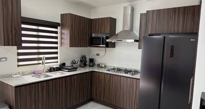 House with Minisplits New in sequra zone