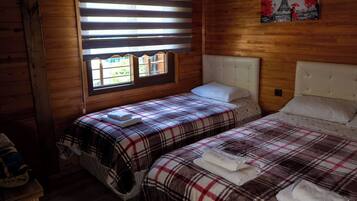 مكتب ومساحة عمل للكمبيوتر المحمول وواي فاي مجانًا