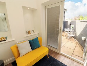 Living area - Lakes View Apartment 1 (Carnforth)