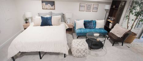 2 slaapkamers, een strijkplank/strijkijzer, wifi, beddengoed