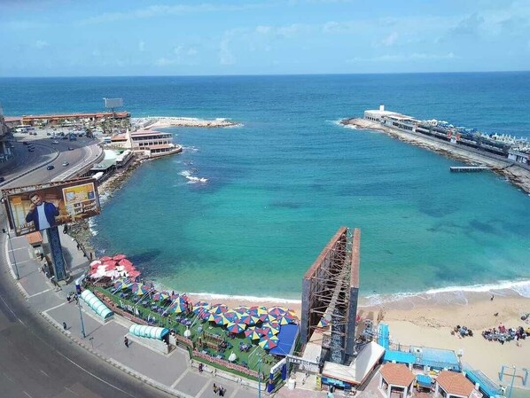 Beach - Seaview 2-bedroom apartment in the middle of Alexandria Egypt (Alexandria)