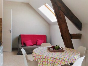 Dining - Guestroom with breakfast included in Gidy (Gidy)