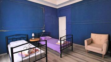 ๋๋ญ์ค ๋๋ธ๋ฃธ, ๋ฐ์ฝ๋, ๋ฐ๋ค ์ ๋ง | ์ดํ๋ฆฌ์ ํ๋ ๋ผ ์ํธ, ๊ณ ๊ธ ์นจ๊ตฌ, ๋ฌด๋ฃ ๋ฏธ๋๋ฐ ํ๋ชฉ, ๊ฐ์ค ๋ด ๊ธ๊ณ