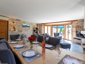 Dining - Modern comfort in Southern Vosges with pool and jacuzzi (Villers-lès-Luxeuil)