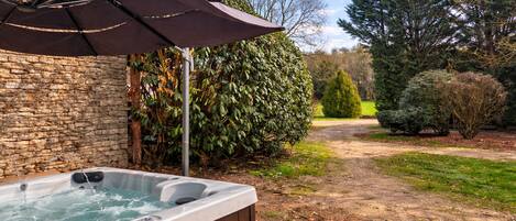 Bain à remous extérieur