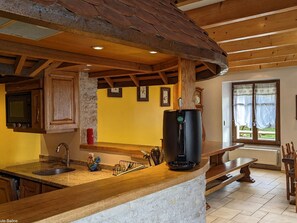 Kühlschrank, Mikrowelle, Geschirrspüler