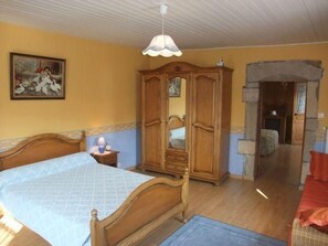 2 bedrooms