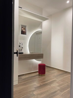 Interior entrance - Capuana60 (Naples)