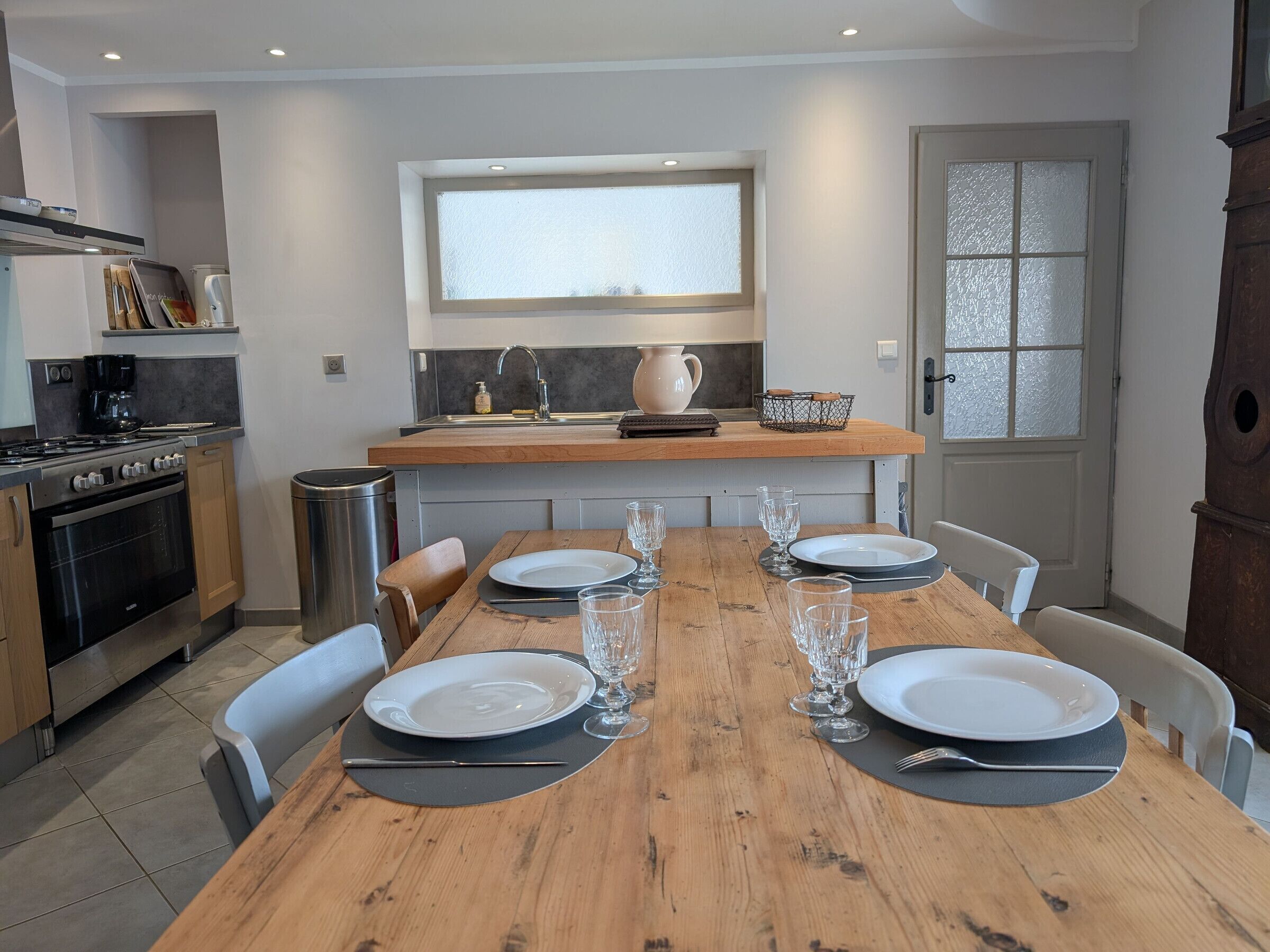 Réfrigérateur, micro-ondes, lave-vaisselle