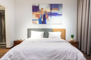 2 chambres, fer et planche à repasser, Wi-Fi, draps fournis