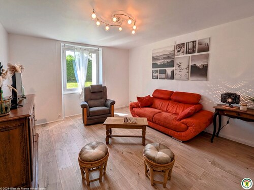 Peaceful lodging in La Vernotte for 4 people