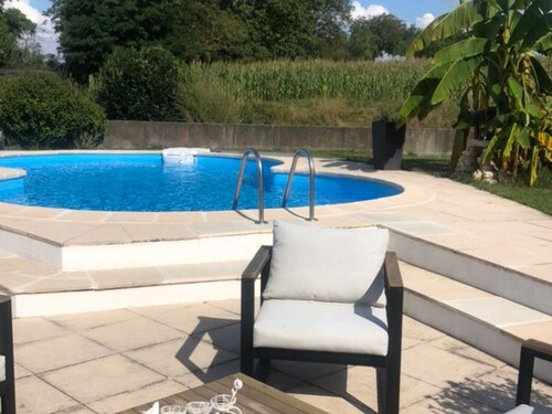 Charming house in Velet with pool and terrace