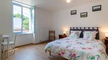 2 bedrooms, free WiFi, bed sheets
