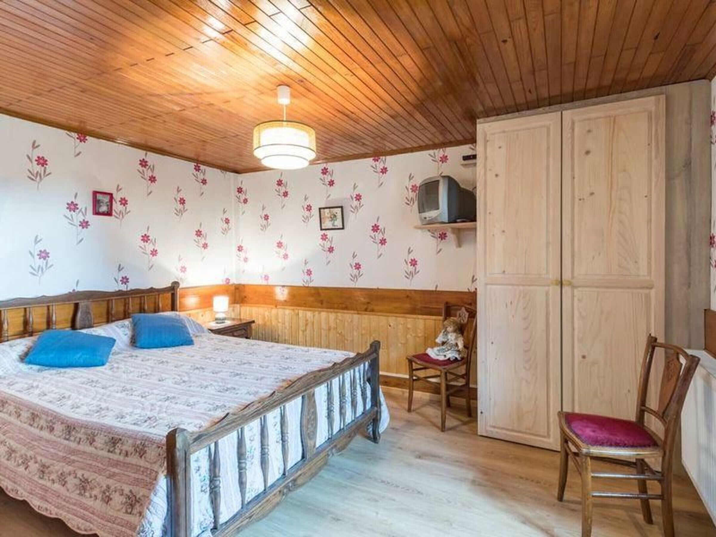 2 makuuhuonetta, vuodevaatteet