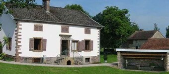 Quiet cottage in Fougerolles, perfect for families