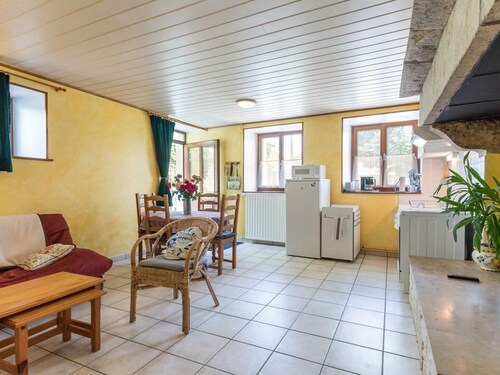 Gîte confortable de plain-pied à Confracourt, nature et détente