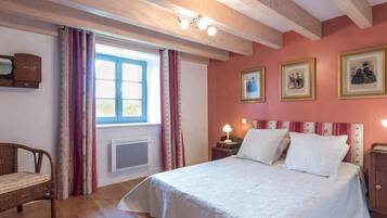 3 chambres, Wi-Fi gratuit, draps fournis