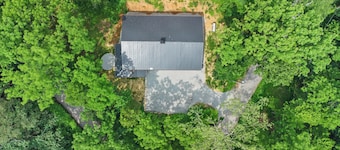 Modern Nature Cabin | Private Escape in the Forest