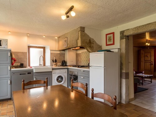 Gîte paisible dans ancienne ferme comtoise avec animaux acceptés