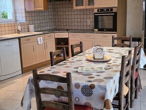 Fridge, microwave, dishwasher