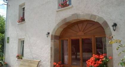 Family-friendly lodging near Luxeuil-Les-Bains