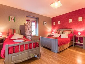 4 habitaciones, wifi gratis y ropa de cama 