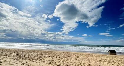 Holiday house for 6, 200m from beach