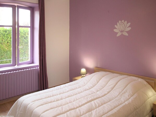 3 bedrooms, free WiFi, bed sheets