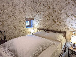 2 soverom og sengetøy