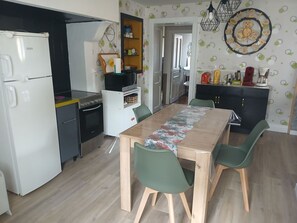 Fridge, microwave, dishwasher