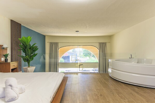 1 bedroom, bed sheets