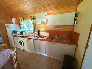 Fridge, microwave, dishwasher - Chalet Campanules 37 - Nature, Hiking & Family (Mélisey)