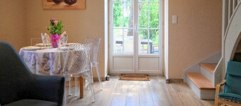 Charming renovated cottage with terrace and parking in Montagney