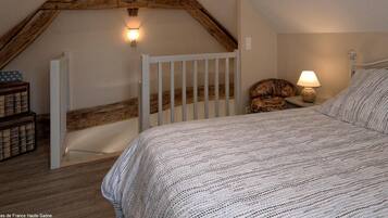 1 chambre, Wi-Fi gratuit, draps fournis