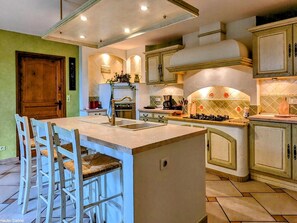 Fridge, microwave, dishwasher