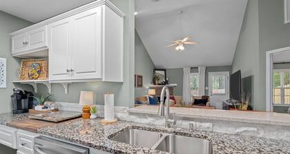 3 bedroom 3 bath home in Grovetown. The sleeping arrangements for this property are 3 queen beds and the sofa upstairs folds out into a king bed.