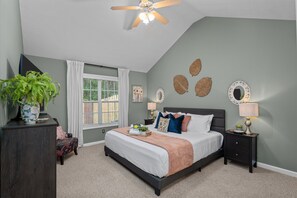 3 habitaciones, escritorio, tabla de planchar con plancha y wifi gratis 