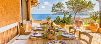Casa de vacaciones privada con WIFI, TV, patio, mascotas permitida, vista panorámica, aparcamiento