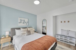 4 bedrooms, iron/ironing board, travel cot, free WiFi