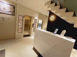 Reception - Hotel Hari Sajan (Ujjain)