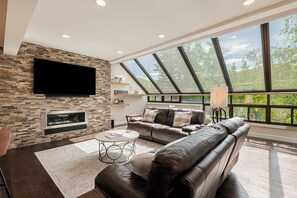 TV connectée, cheminée