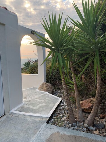 Tranquil house in hillside Greek village with panoramic sea views!