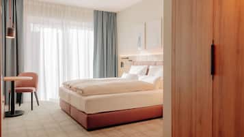 Iron/ironing board, free WiFi