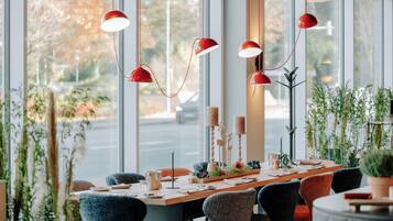 Dagelijks ontbijtbuffet inbegrepen