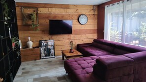 TV connectée, jeux vidéo, livres, écrans d'ordinateur