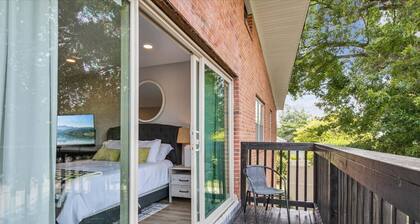 This apartment is a 0 bedroom(s), 1 bathrooms, located in Hampton, VA.